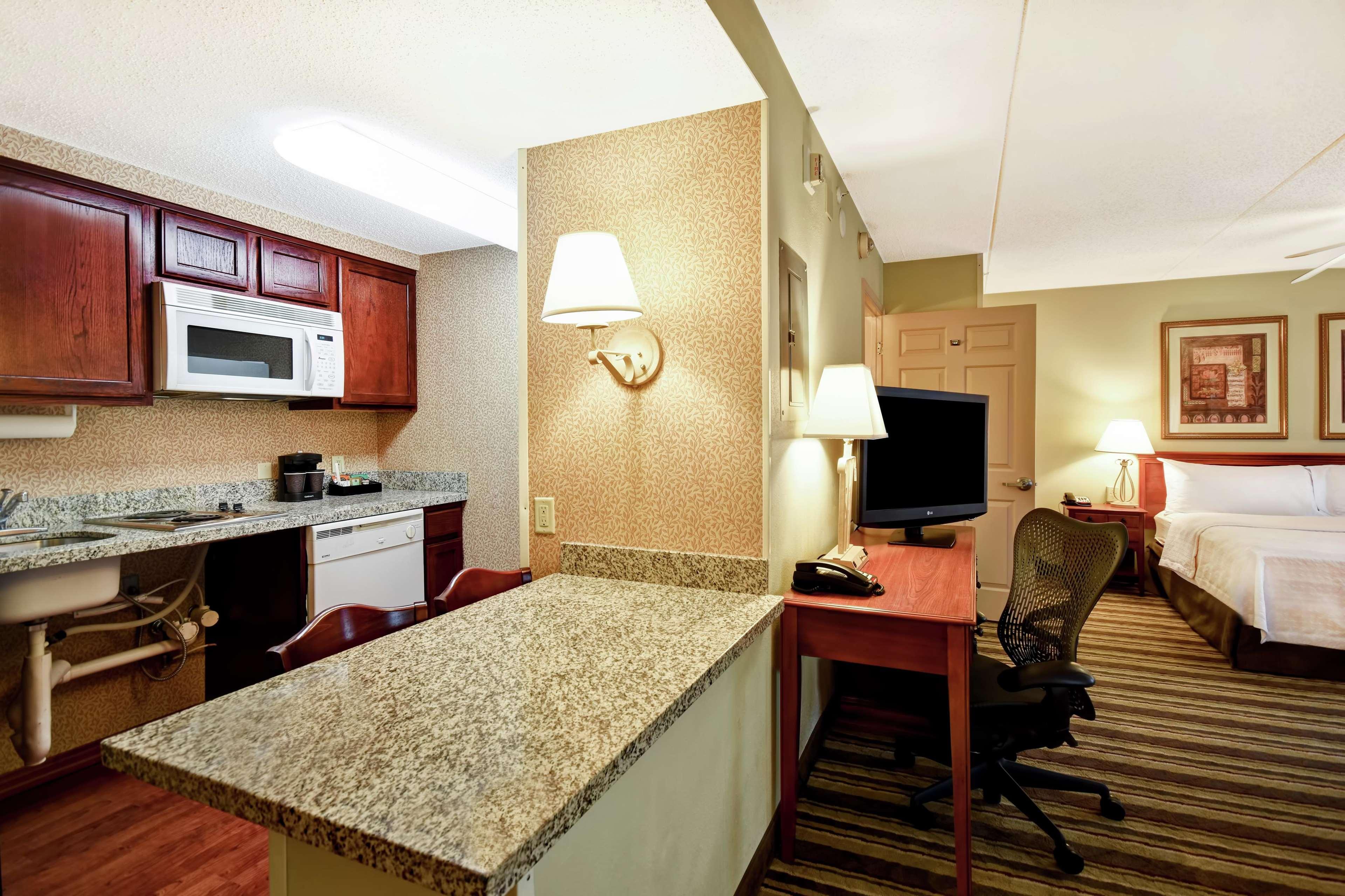 Homewood Suites By Hilton Честер Екстер'єр фото