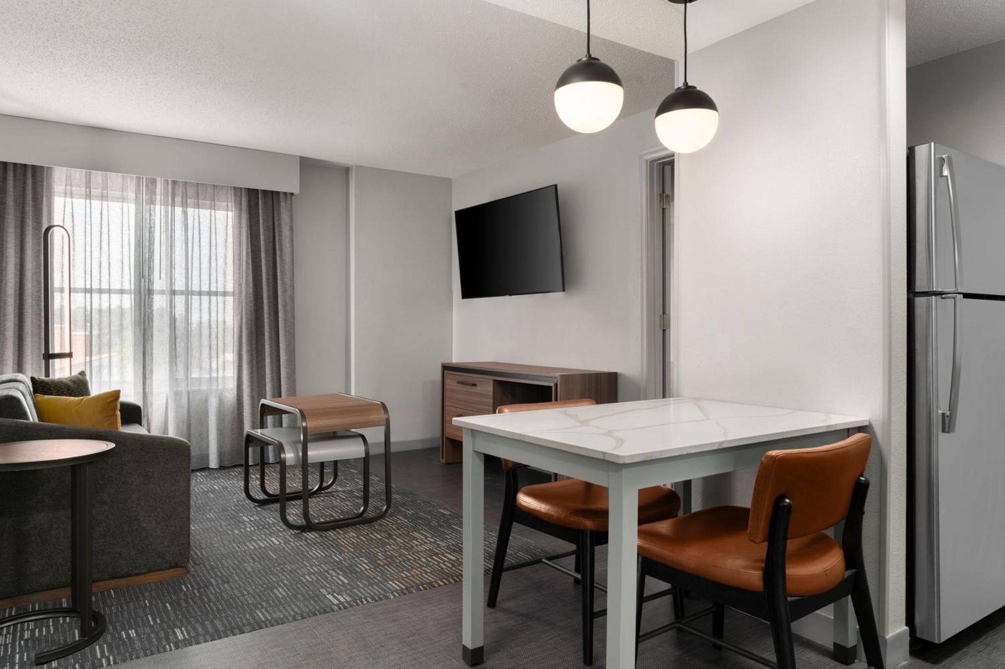 Homewood Suites By Hilton Честер Екстер'єр фото